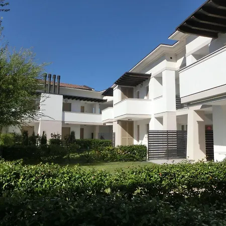 Recently Built Row House With Huge Swimming Pool Bibione
